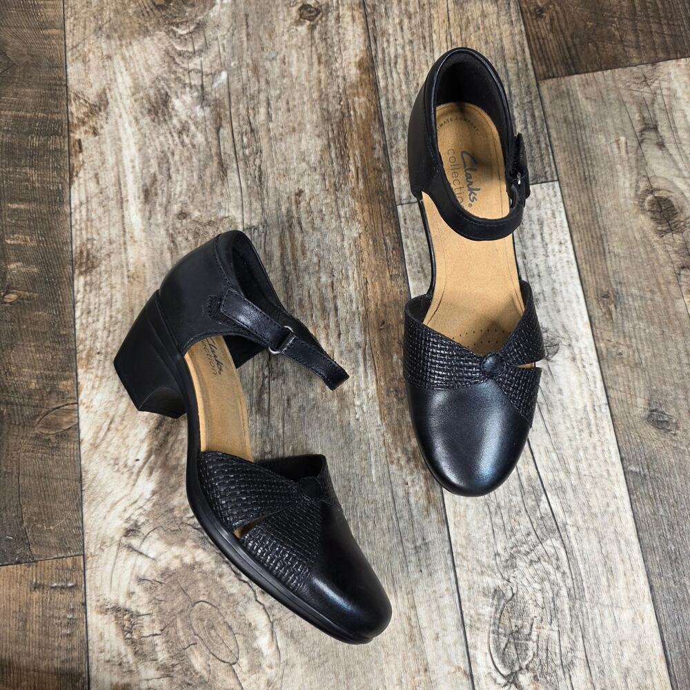 Clarks Women's Emily Rae Pumps Black Size 8 Dark Academia Minimalist Office